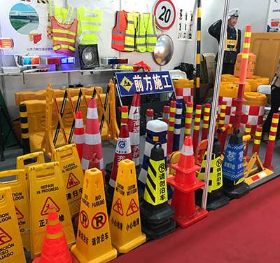 【路錐道路交通用品直銷-德州路錐道路交通用品-山東力暢交通設(shè)施】山